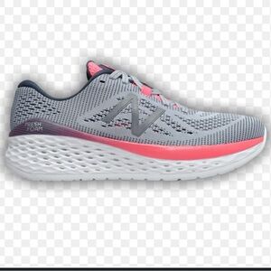 New Balance Women's Athletic Shoes in Gray and Pink